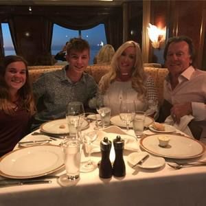 Meet your Posher, Seth